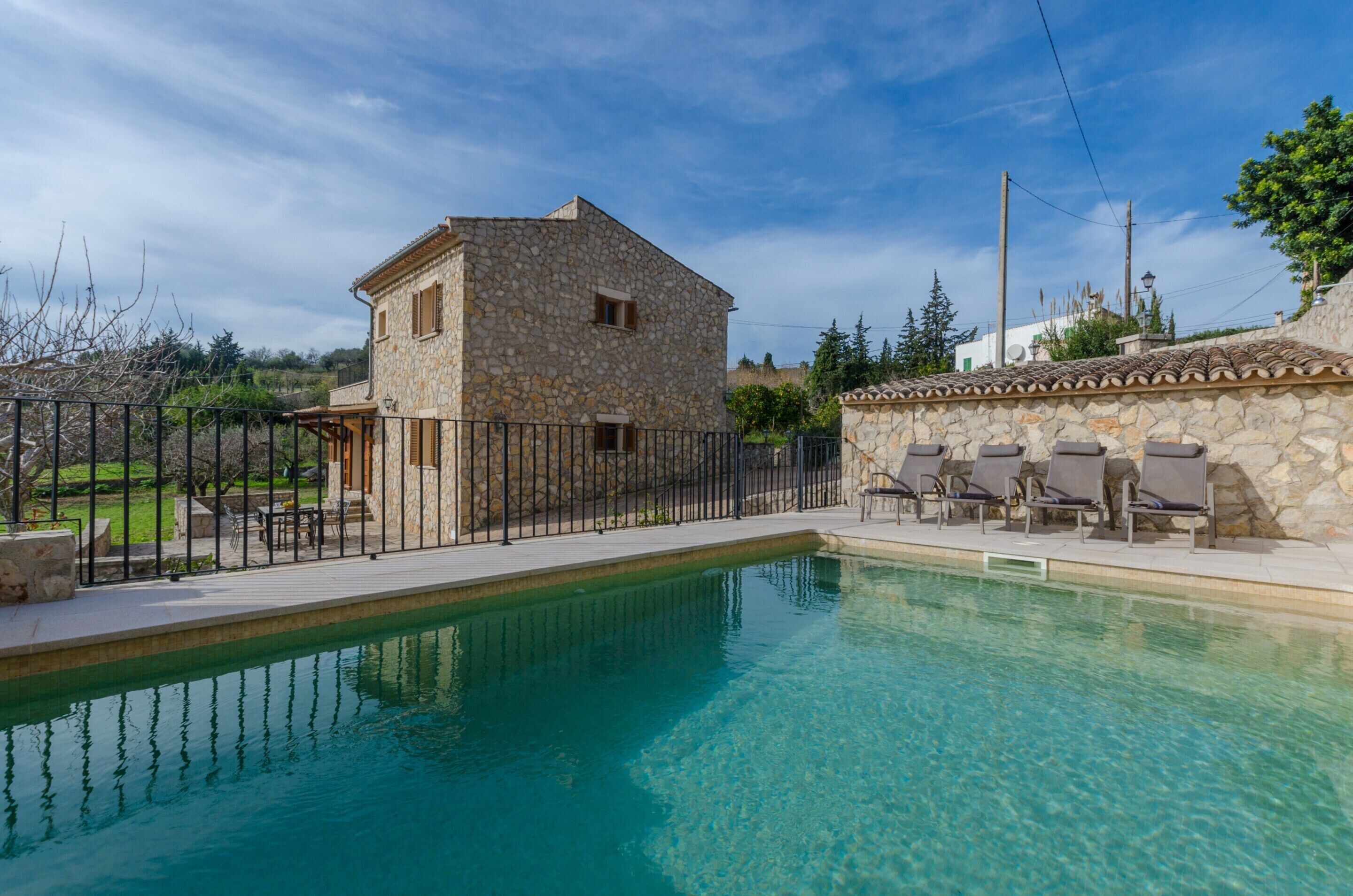 Cottage | Pool | Indoor pool, outdoor pool