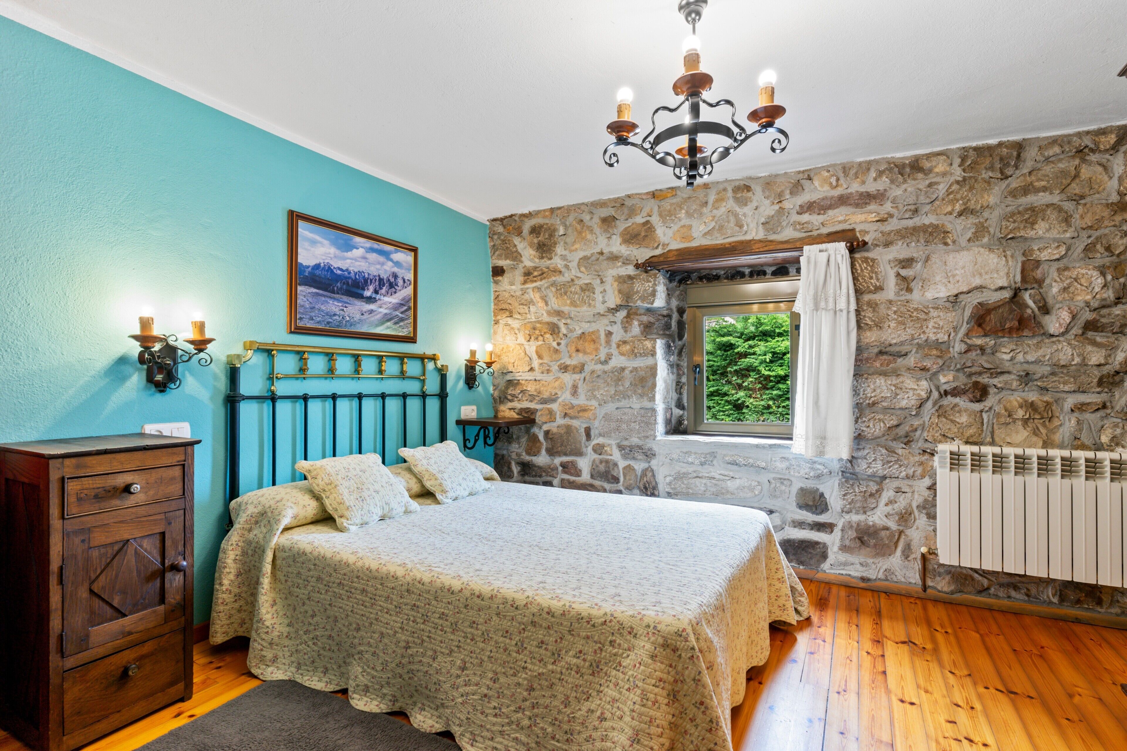 1 chambre, literie fournie