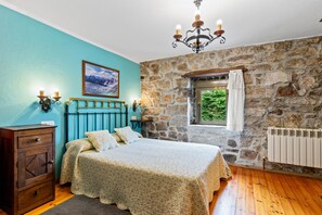 1 habitación y ropa de cama 