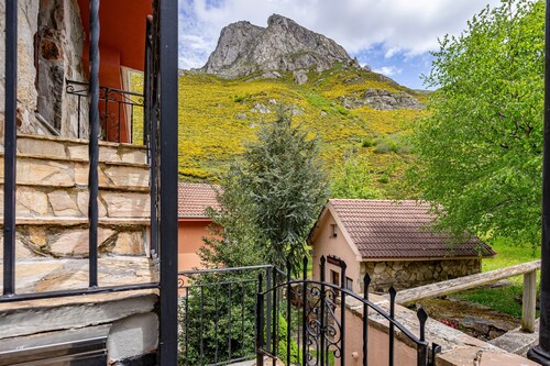 Apartment 'Lorences E' with Mountain View