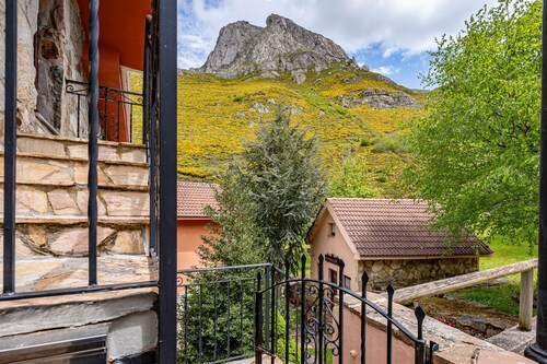 Apartment 'Lorences E' with Mountain View
