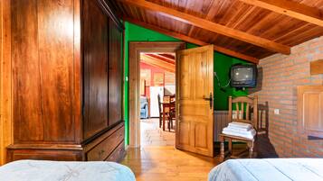 2 bedrooms, bed sheets