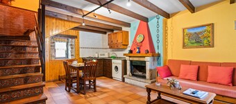 Apartment 'Lorences A' with Mountain View