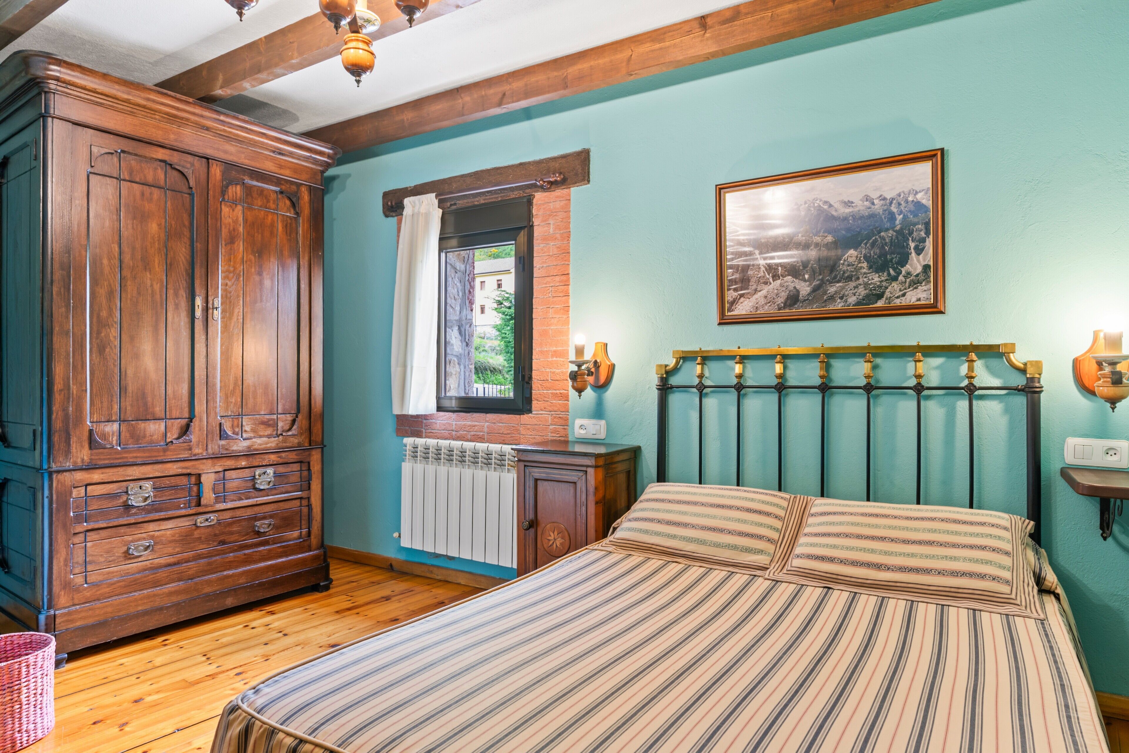 1 habitación y ropa de cama 