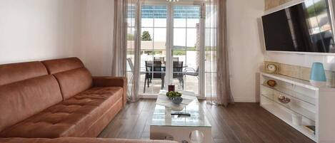 تلفزيون ذكي