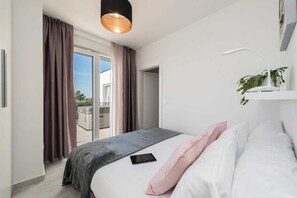 4 habitaciones, tabla de planchar con plancha y wifi gratis 