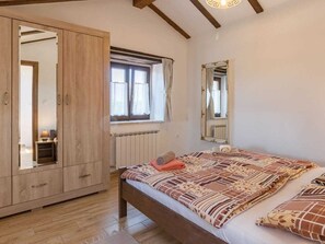 6 bedrooms, iron/ironing board, bed sheets - Villa Histria | Adriatic Luxury Villas (Manjadvorci)