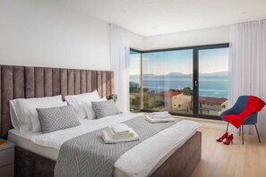 3 quartos, ferros/tábuas de passar roupa, Wi-Fi de cortesia