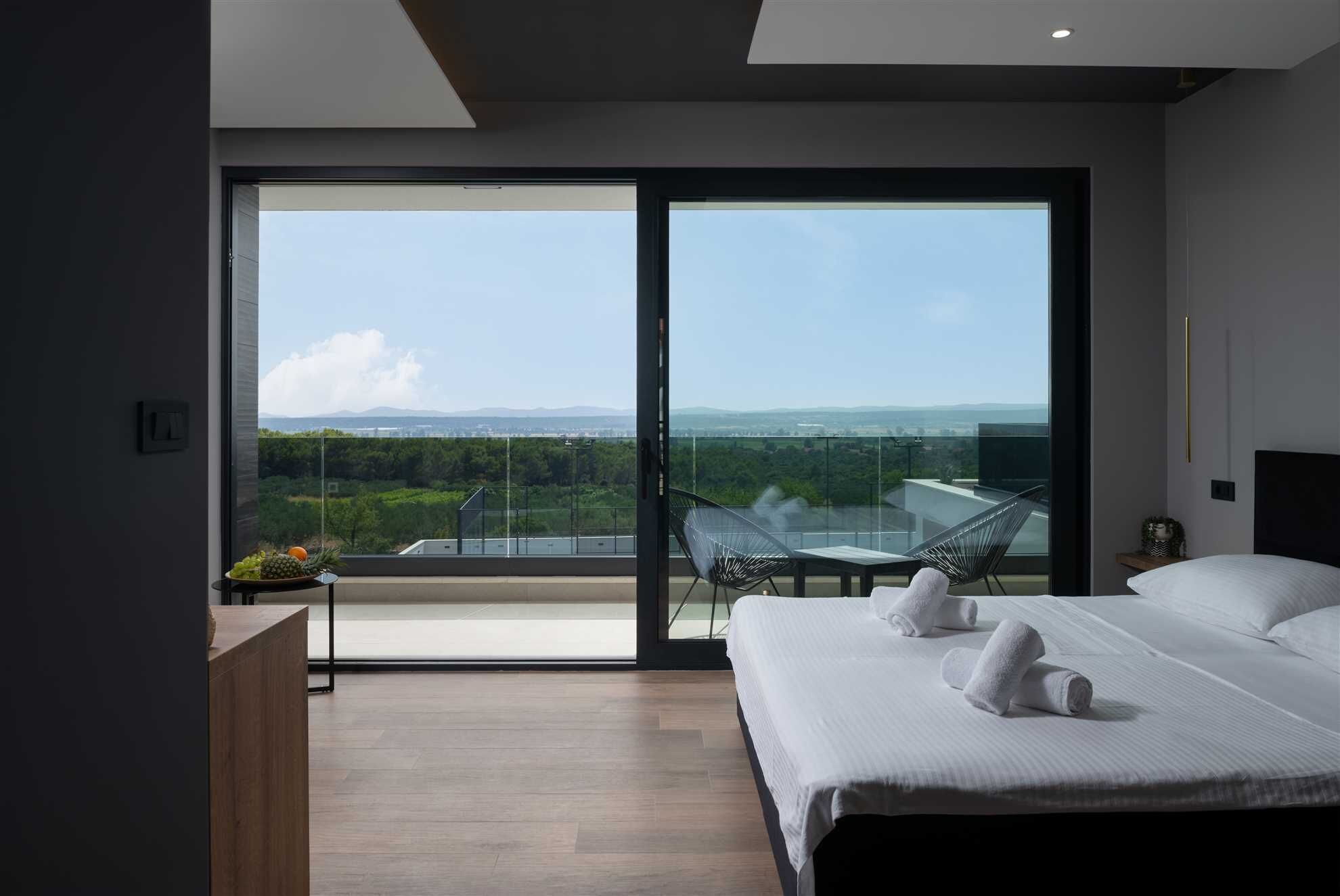 4 chambres, fer et planche à repasser, Wi-Fi gratuit, draps fournis