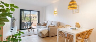 Apartment 'El Oasis Monaco 10 1B' with Shared Pool, Wi-Fi and Air Conditioning