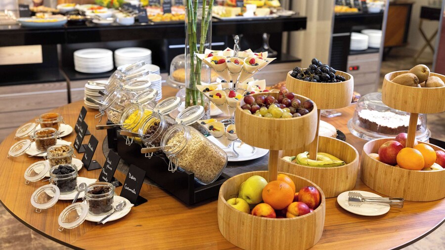 Tresor Le Palais Timisoara, Curio Collection By Hilton