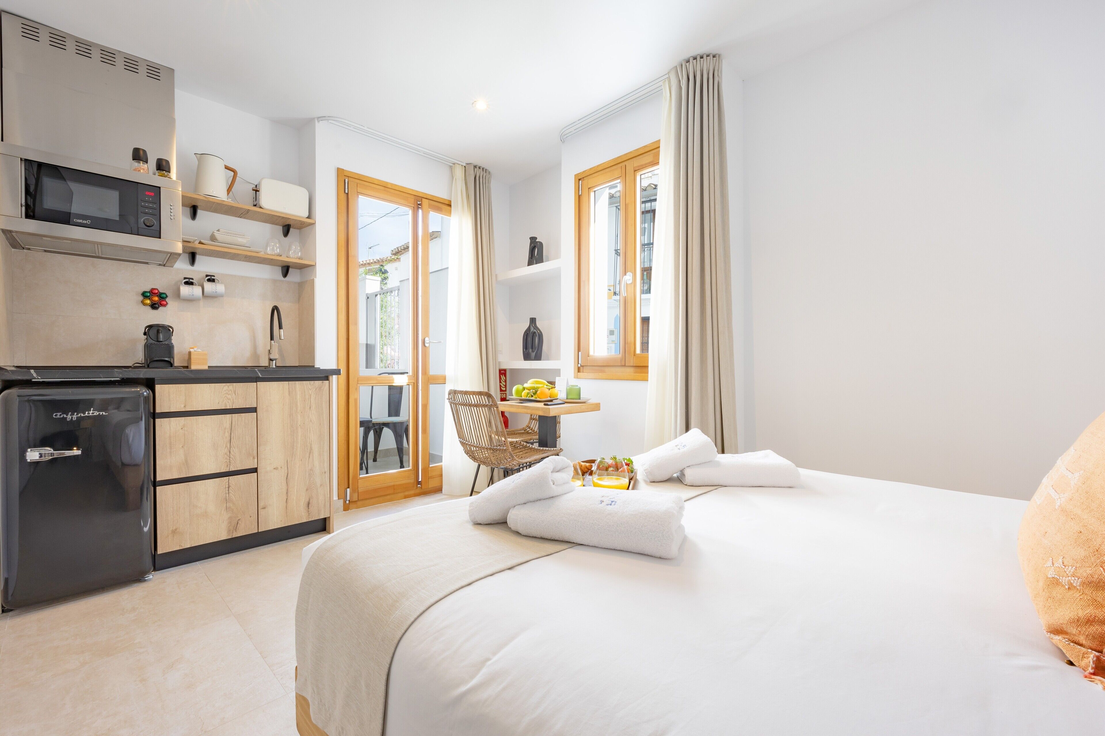 1 dormitorio, tabla de planchar con plancha, wifi gratis y ropa de cama