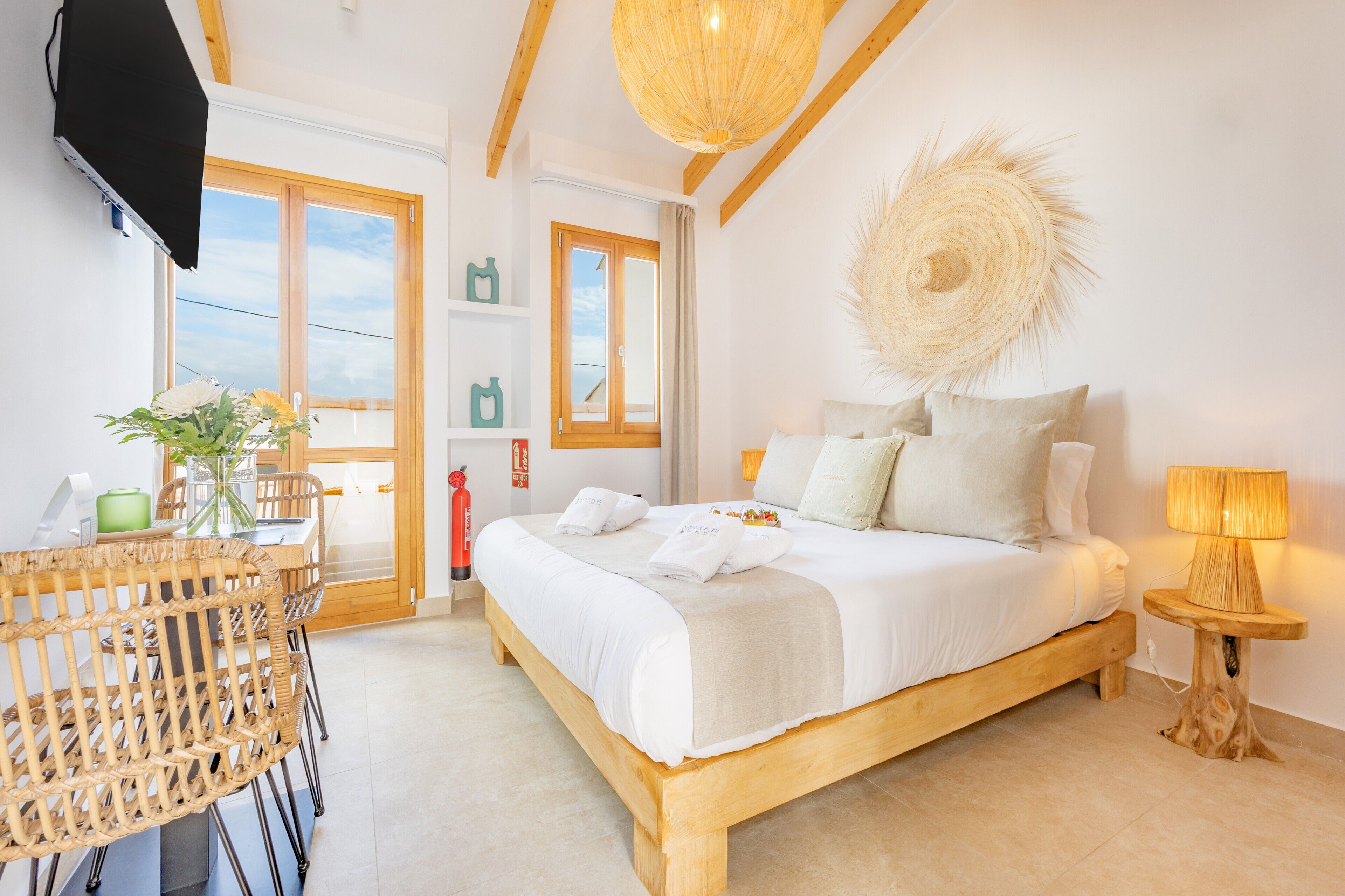 1 habitación, tabla de planchar con plancha, wifi gratis y ropa de cama 