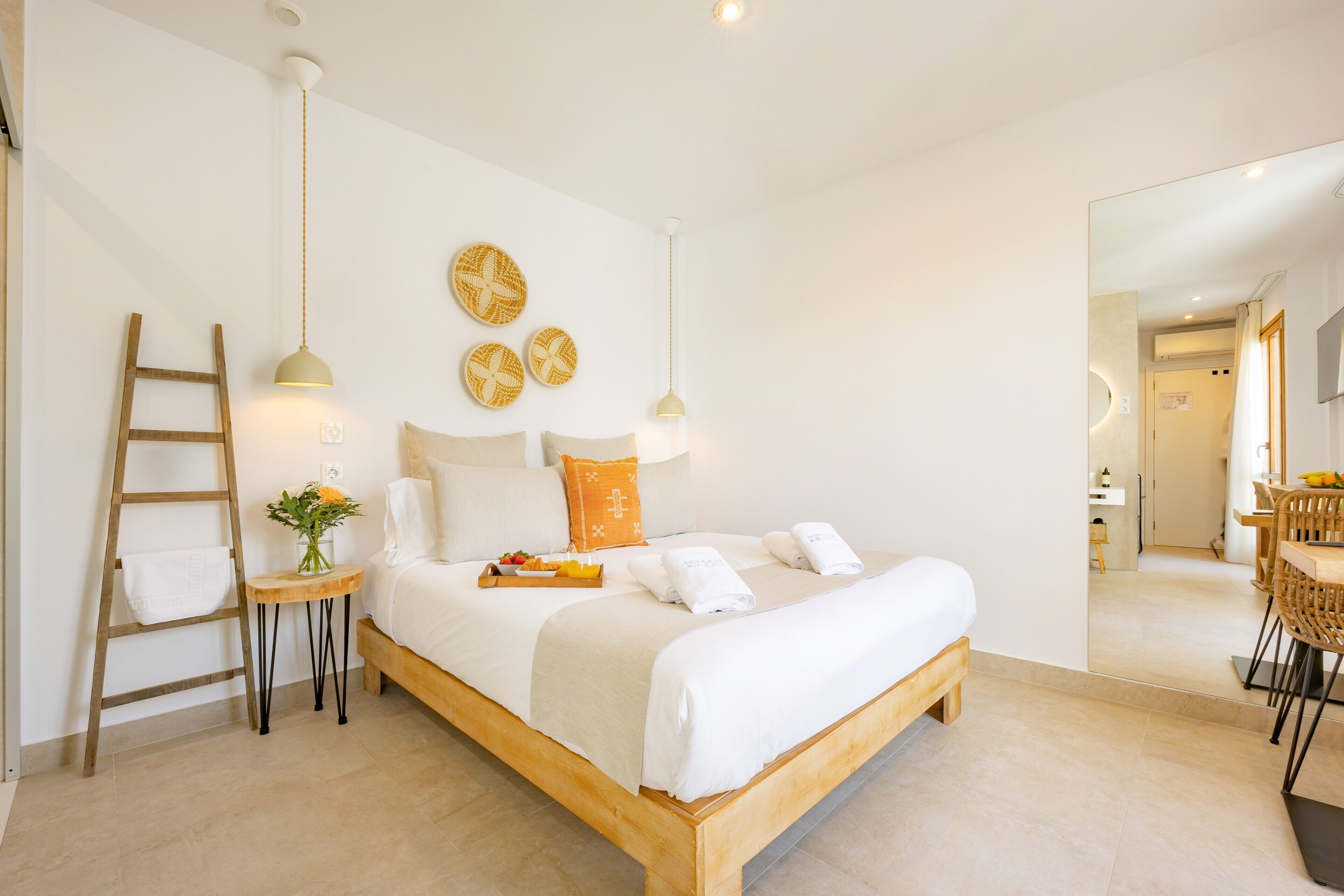 1 habitación, tabla de planchar con plancha, wifi gratis y ropa de cama 