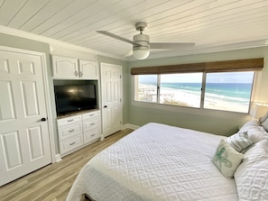 2 bedrooms, desk, iron/ironing board, travel crib