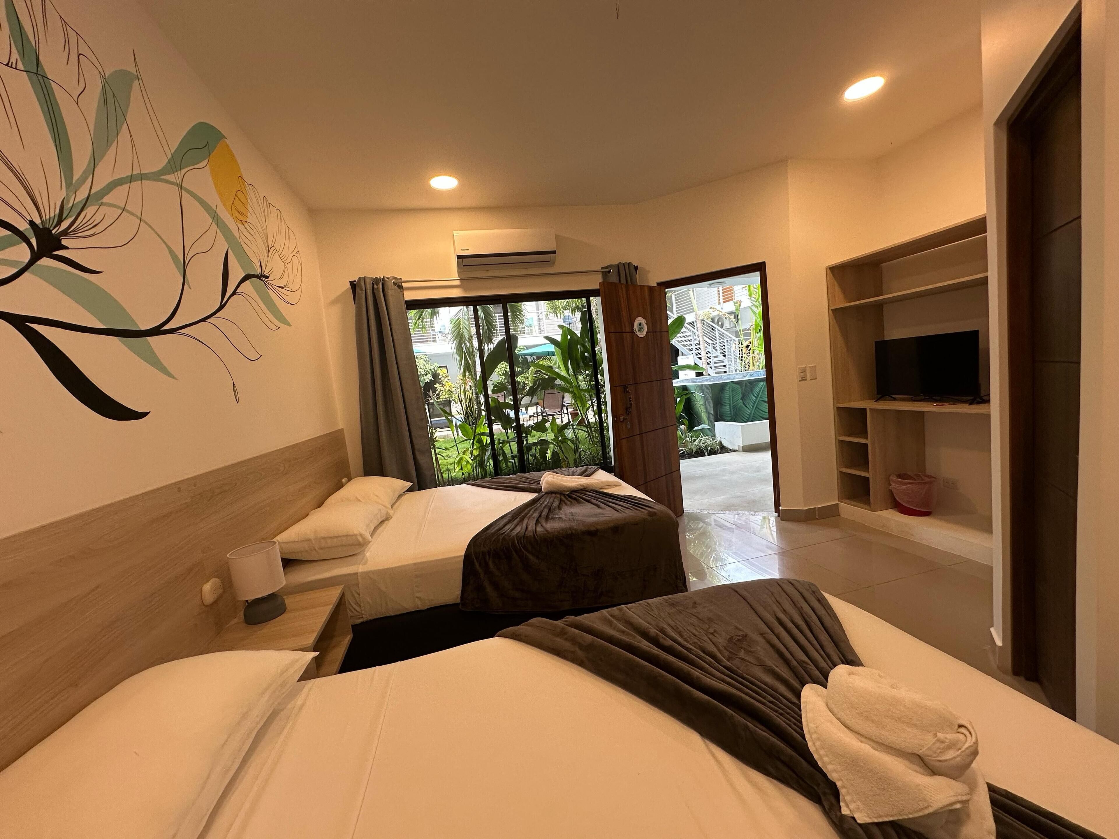 أغطية فراش متميزة وألحفة محشوة بالريش وأسرّة تيمبور بديك