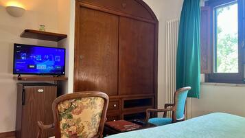 Coffres-forts dans les chambres, rideaux occultants, Wi-Fi gratuit