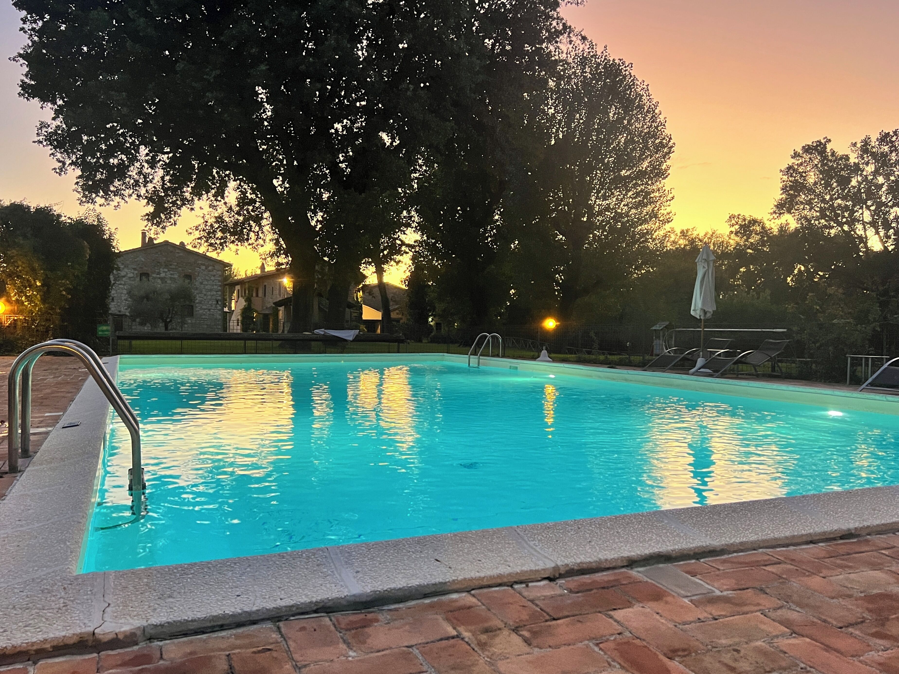 季節性室外游泳池