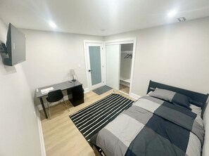 4 soverom, strykejern/-brett, wi-fi og sengetøy