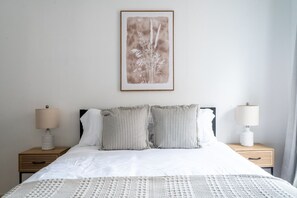 3 slaapkamers, een strijkplank/strijkijzer, wifi, beddengoed