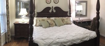 PET FRIENDLY!!!   Book now to enjoy great TEXAS SPRING Weather!!