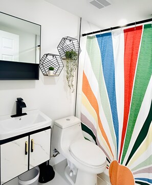 Bruser, håndklæder, Sæbe, Toiletpapir