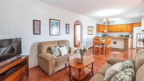 Televisie en een open haard