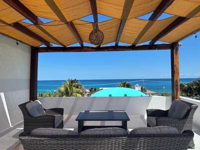 Casa del Pescador Three-bedroom House - W/Caribbean Views