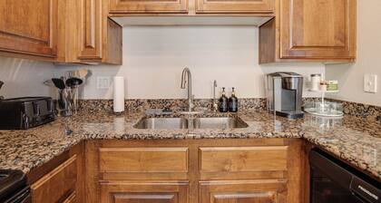 Welcome to Hawk Ridge Retreat. Your oasis in beautiful Mesquite NV.