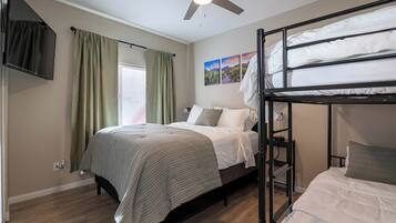 2 bedrooms, WiFi, bed sheets