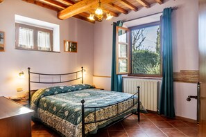1 bedroom, iron/ironing board, free WiFi, bed sheets - Apartment 'Granaio' with Shared Garden, Wi-Fi and Air Conditioning (Magliano in Toscana)