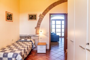 2 camere, ferro/asse da stiro, Wi-Fi gratuito, lenzuola