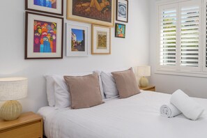 3 chambres, fer et planche à repasser, accès au Wi-Fi (inclus)