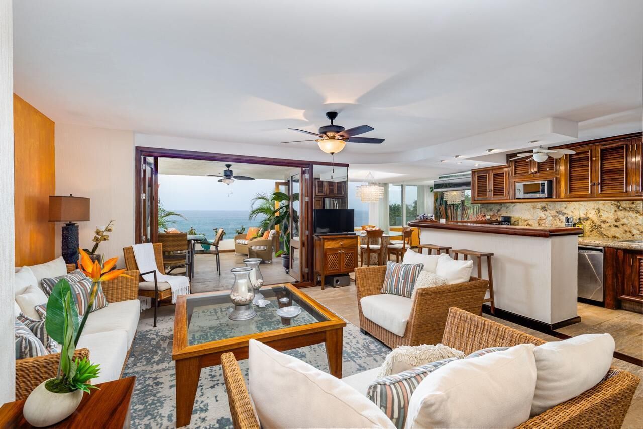 Smart-tv en een computerscherm