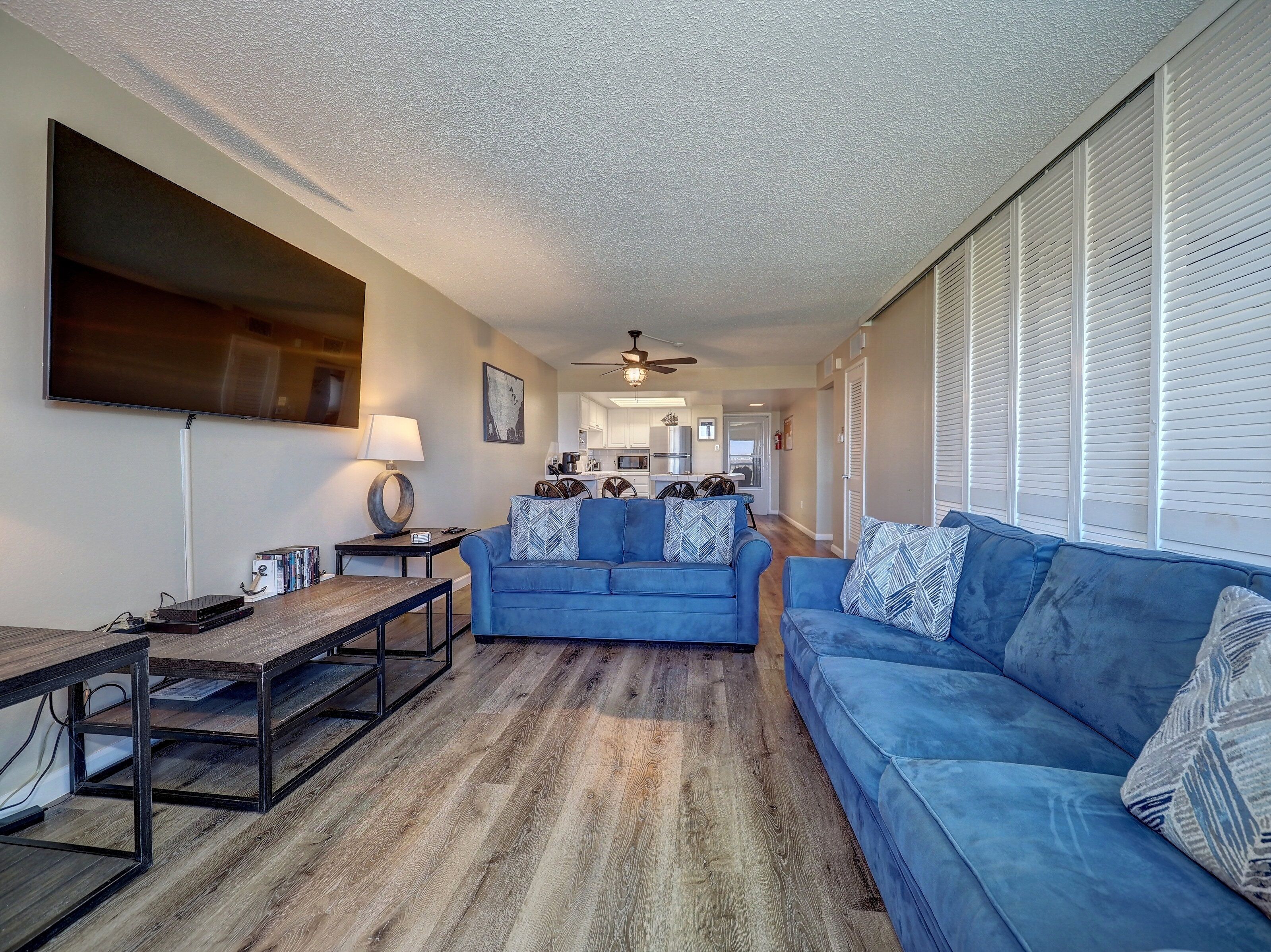 Smart TV, DVD player, video library