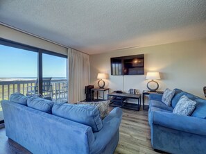 Smart TV, DVD player, video library - Beachside Condo 2 Bed 2 Bath  (Corpus Christi)