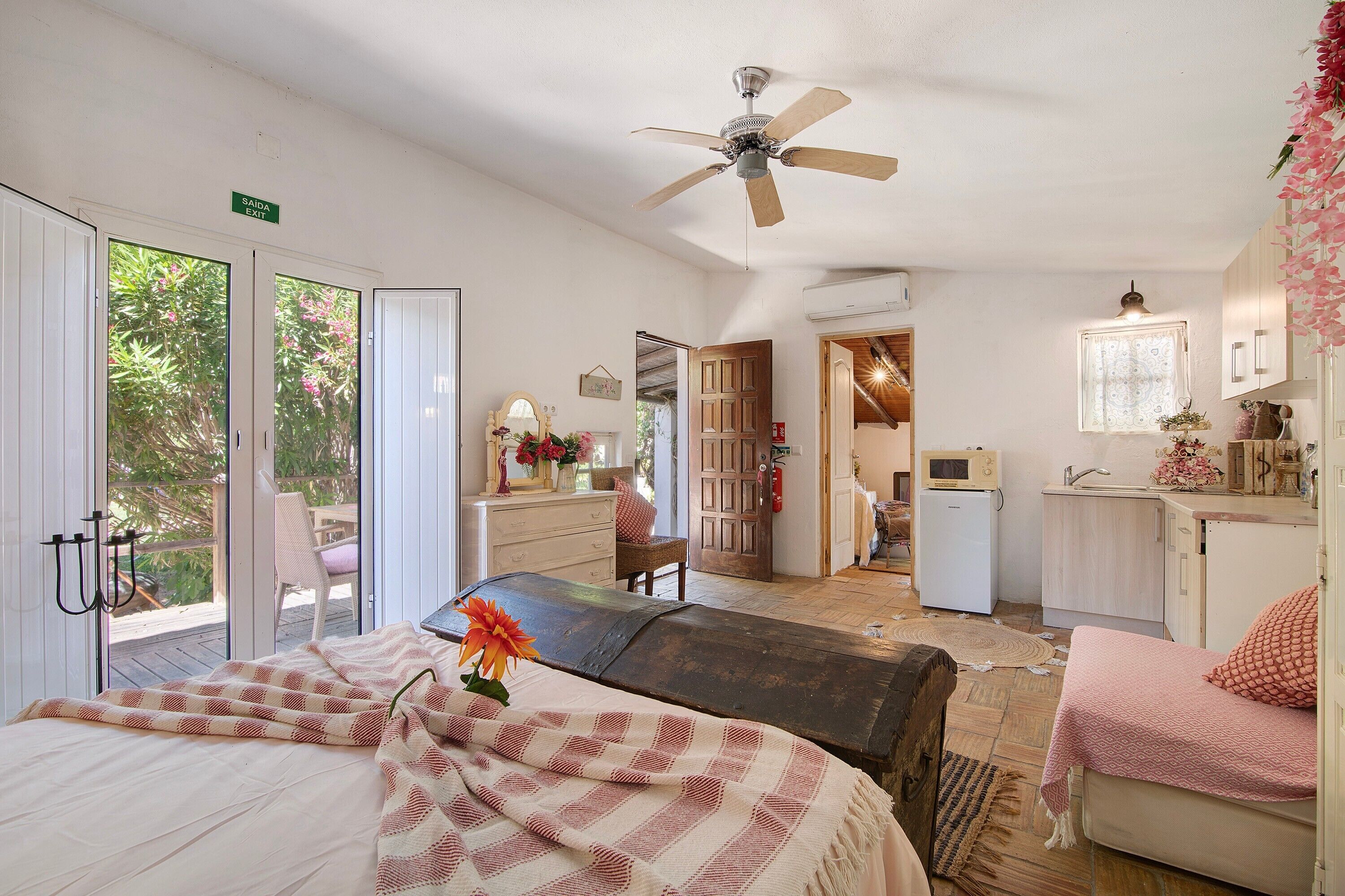 1 多间卧室、熨斗/熨衣板 、免费 WiFi、床单