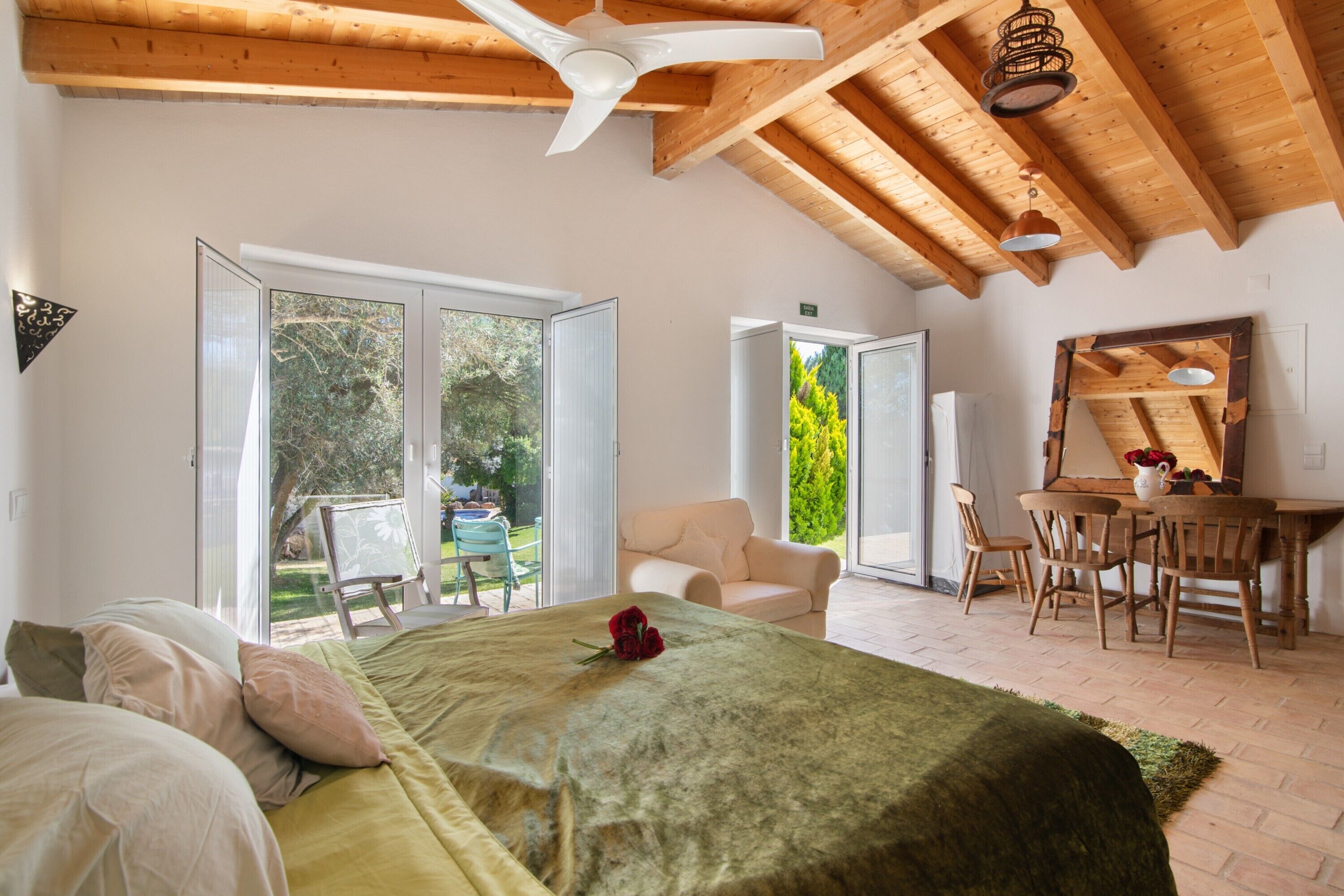 1 多间卧室、熨斗/熨衣板、免费 WiFi、床单