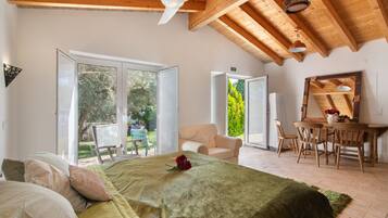 1 多间卧室、熨斗/熨衣板、免费 WiFi、床单