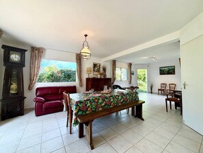 Dining - CARNAC House 6 Bedrooms - sleeps 9 - 150m² - France (CARNAC)