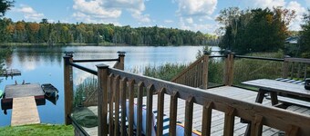 3-Bedroom Cottage Small Quiet Lake.Perfect for Nature Lovers & Trail Enthusiasts