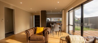 Serenity Hideaway House A