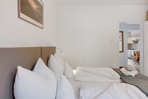 1 bedroom, free WiFi, bed sheets - Room 'Haus Burger Vilpian  5' with Mountain View and Wi-Fi (Vilpiano)