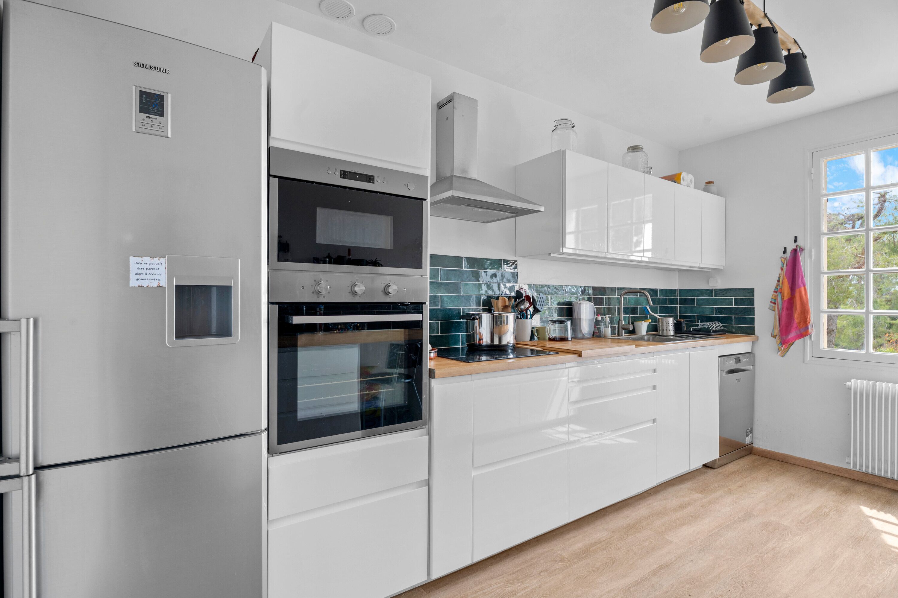 Kühlschrank, Ofen, Herdplatte, Geschirrspüler