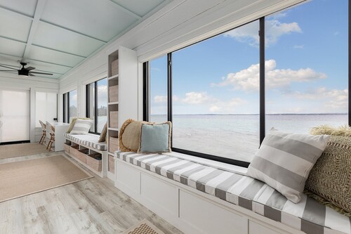 Water's Edge | Private Frontage + Dock | Hot Tub | AC