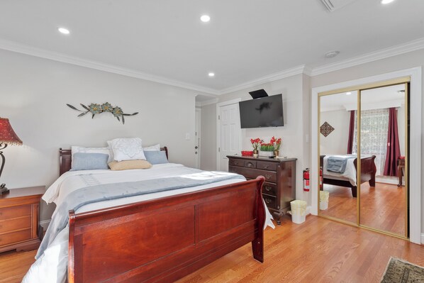 1 habitación, tabla de planchar con plancha, wifi y ropa de cama 