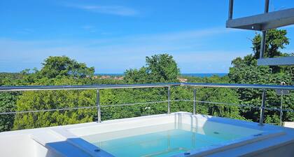 Charming 1-bedroom condo in fabulous Las Terrenas with WiFi, AC