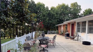 Outdoor dining - National Harbor Suite 2 (Fort Washington)