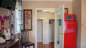 Interior - National Harbor Suite 2 (Fort Washington)