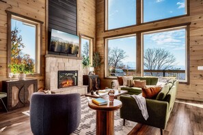 Smart-TV, peis og fotballspill